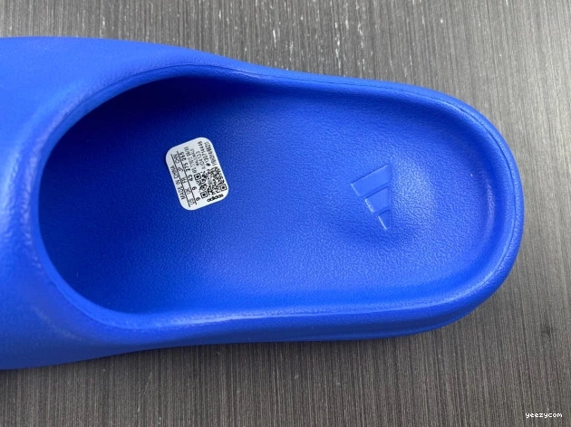 Azure Slide ID4133 Yeezy Adidas 1005